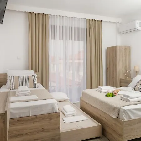 Sand Rooms To Let Nea Roda Exterior photo