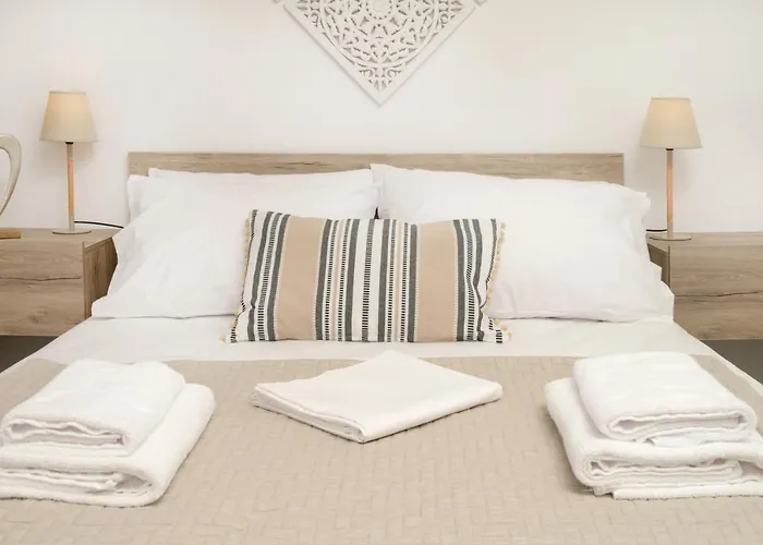 Sand Rooms To Let
